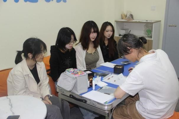 艺同绘|学院举办“三维支持·我知我心”五谷心理解压沙龙
