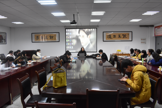 我院新媒体中心写作培训讲座成功举办